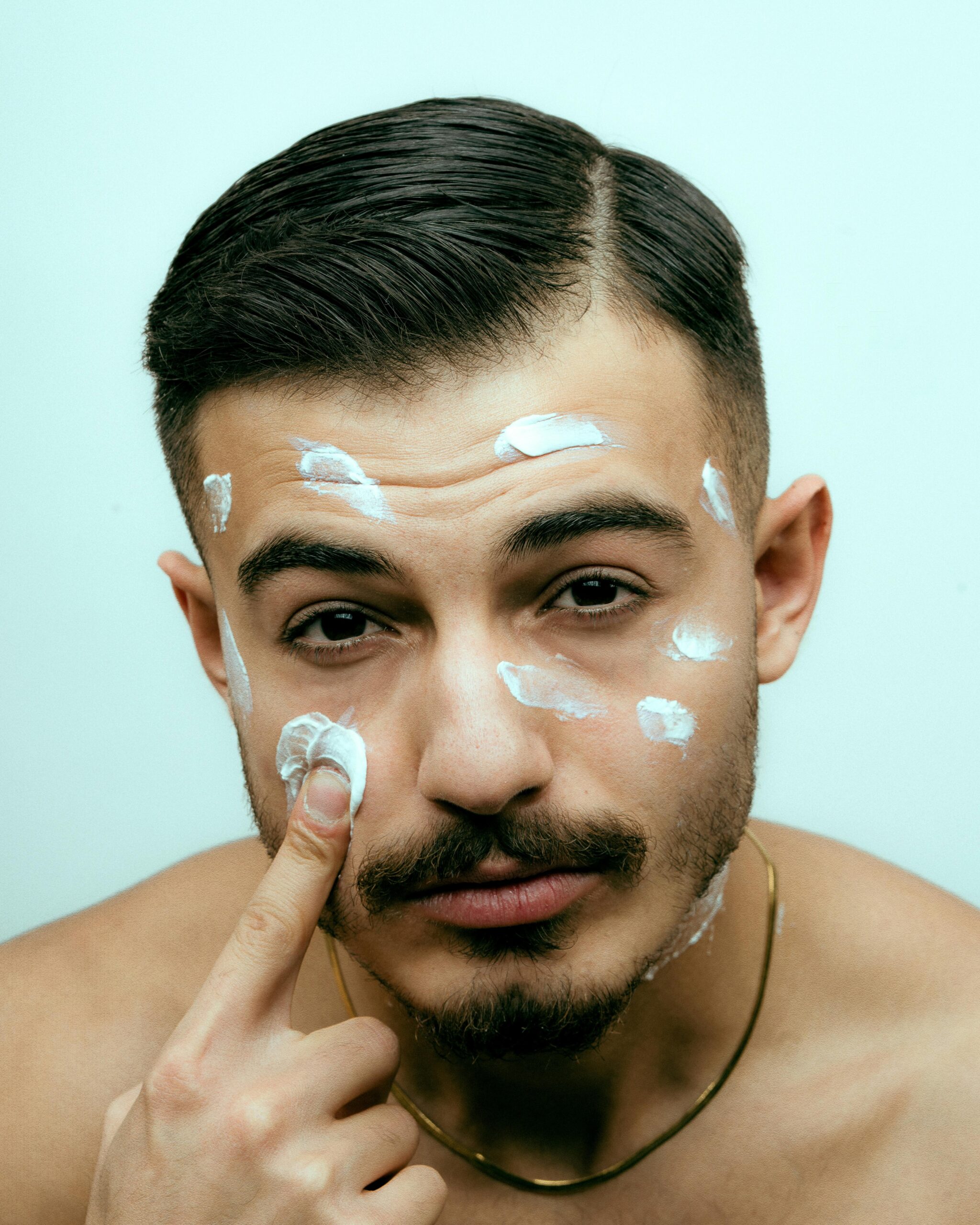 Best Men’s Skincare Routine for Beginners (Simple + Affordable)